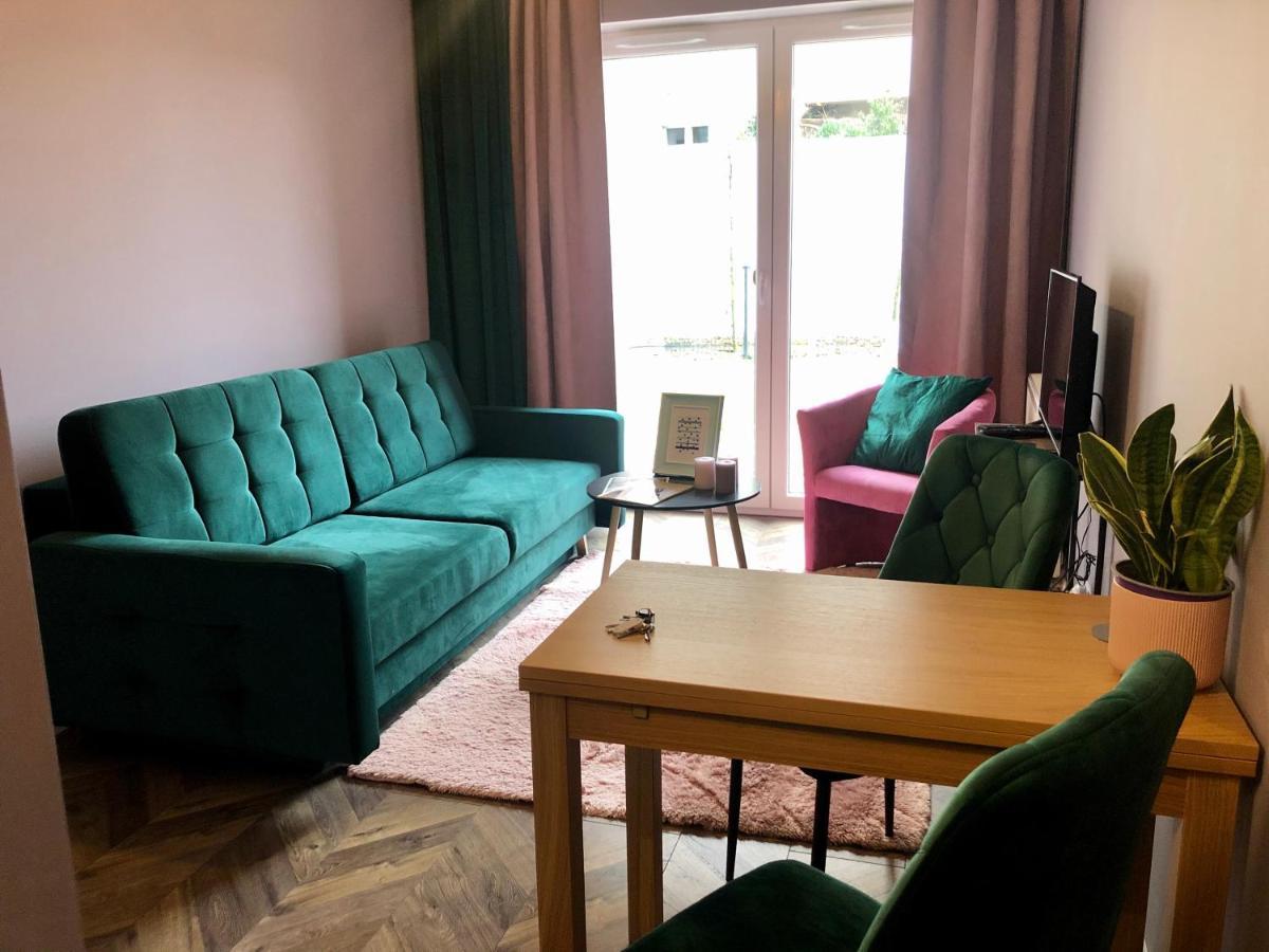 Apartament Z Ogrodkiem I Garazem Познань Екстер'єр фото